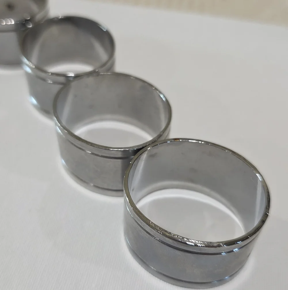 Vintage MCM Retro Chrome Metal Oval Double Line Accent Napkin Rings x 4
